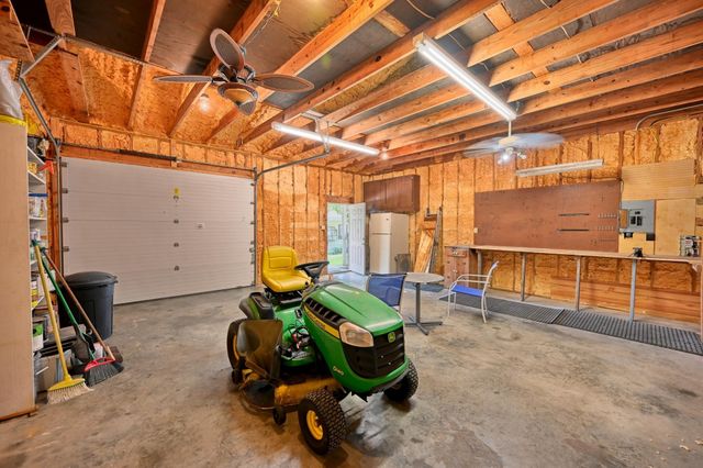 1406 Victoria Street, Navasota, TX 77868