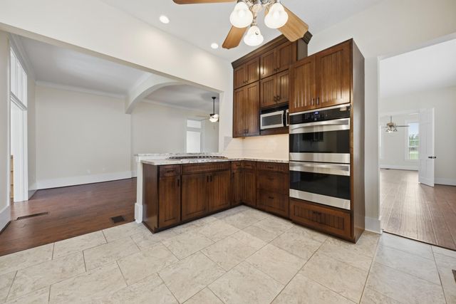 1406 Victoria Street, Navasota, TX 77868