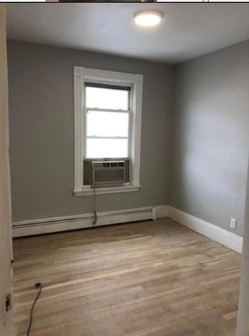 729 Broadway 2, Chelsea, MA 02150