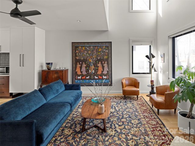 60 Harvard Place, Asheville, NC 28806