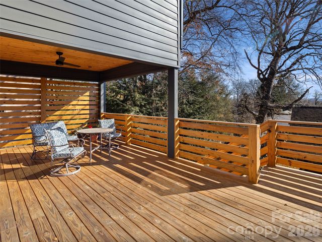 60 Harvard Place, Asheville, NC 28806