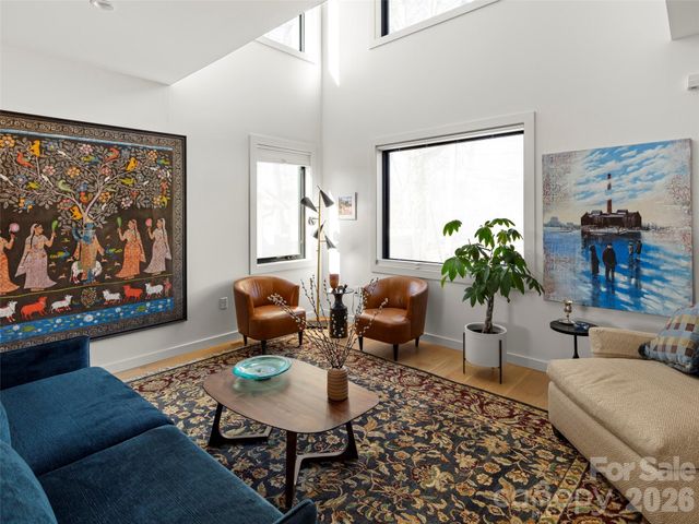 60 Harvard Place, Asheville, NC 28806