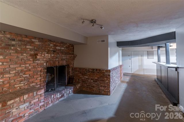 2200 Armstrong Park Drive, Gastonia, NC 28054