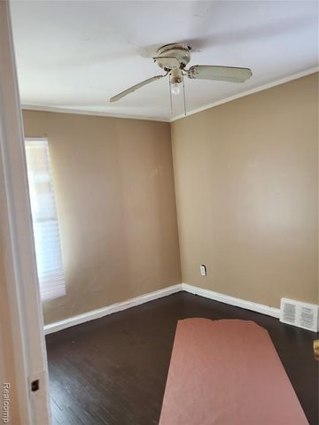 19400 Sunderland Road, Detroit, MI 48219