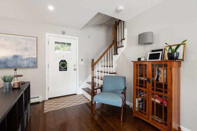 38 Overlook Rd, Waltham, MA 02451