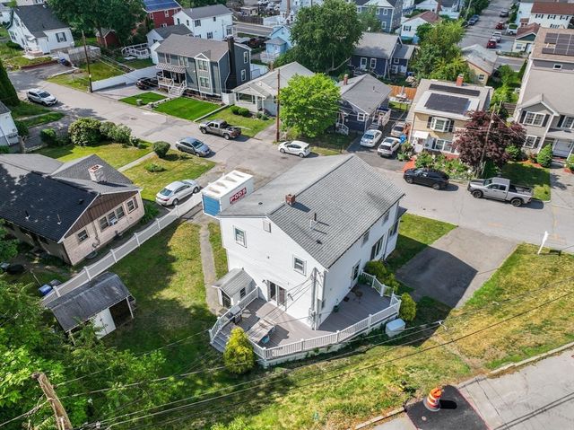 38 Overlook Rd, Waltham, MA 02451