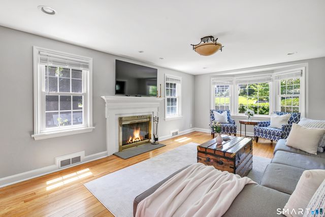 42 Bayberry Road, Fairfield, CT 06825