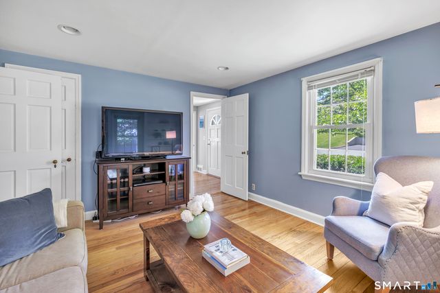 42 Bayberry Road, Fairfield, CT 06825