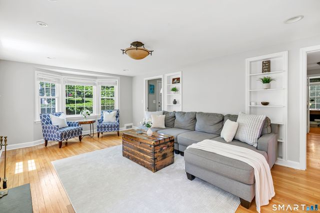 42 Bayberry Road, Fairfield, CT 06825