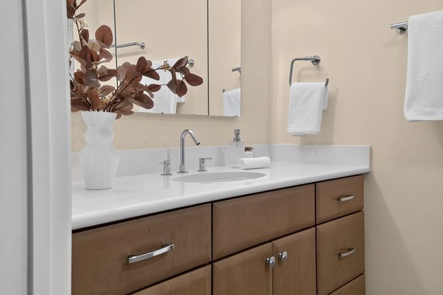 150 Staniford St 331, Boston, MA 02114