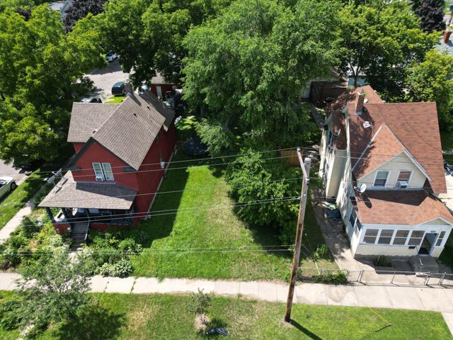 697 Virginia Street, Saint Paul, MN 55103