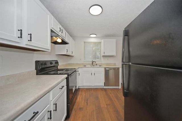 2116 Scarbrough Road, Stone Mountain, GA 30088