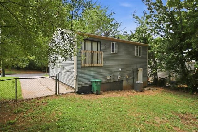 2116 Scarbrough Road, Stone Mountain, GA 30088