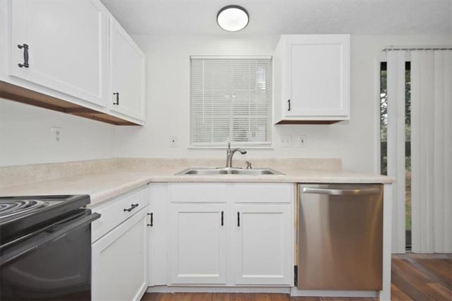 2116 Scarbrough Road, Stone Mountain, GA 30088