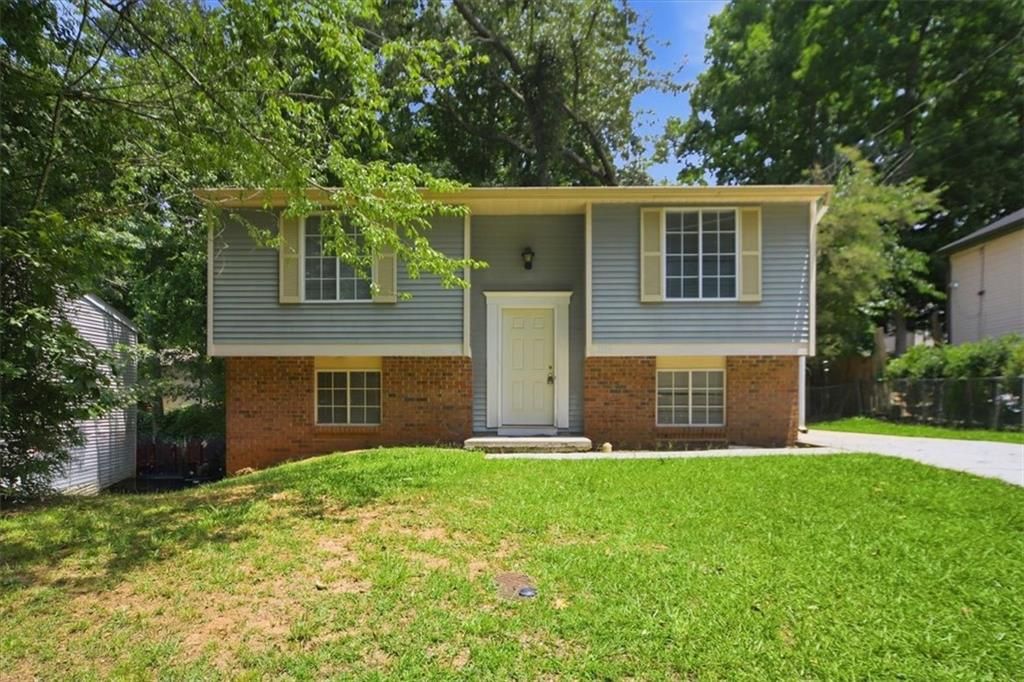 2116 Scarbrough Road, Stone Mountain, GA 30088