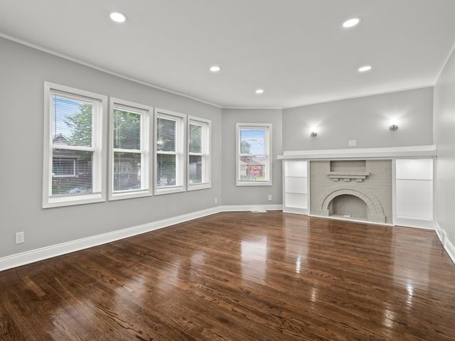 8107 S Princeton Avenue, Chicago, IL 60620