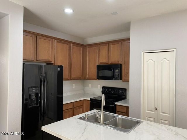 4241 E CARLA VISTA Drive, Gilbert, AZ 85295