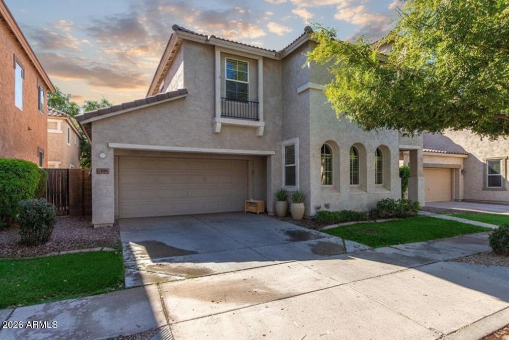 4241 E CARLA VISTA Drive, Gilbert, AZ 85295