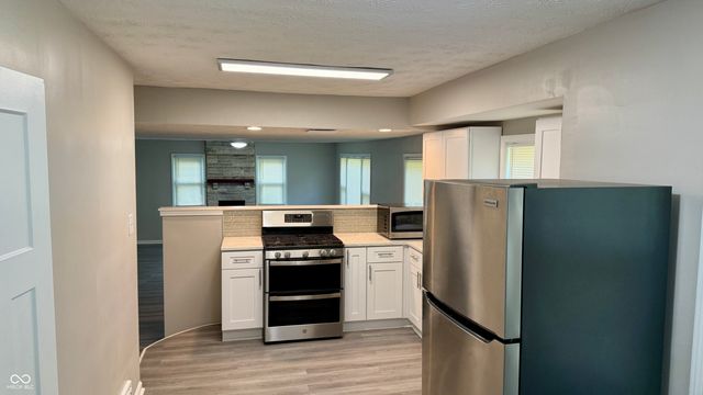 2215 Durham, Indianapolis, IN 46220