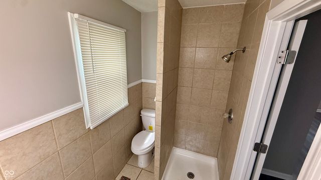 2215 Durham, Indianapolis, IN 46220
