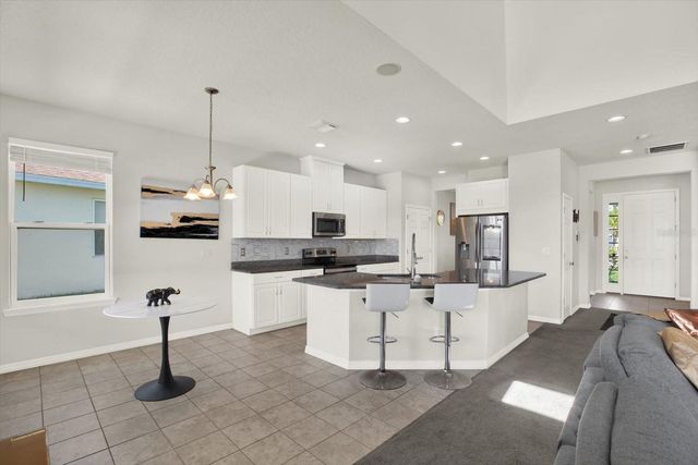 9058 SPRUCE CREEK CIRCLE, Riverview, FL 33578