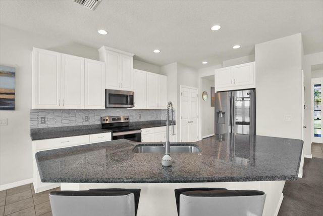 9058 SPRUCE CREEK CIRCLE, Riverview, FL 33578