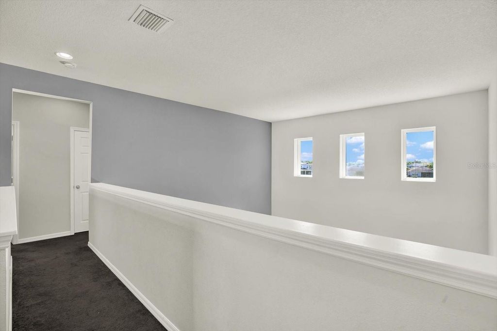 Image 22 of property listing at 9058 SPRUCE CREEK CIRCLE, Riverview, FL 33578