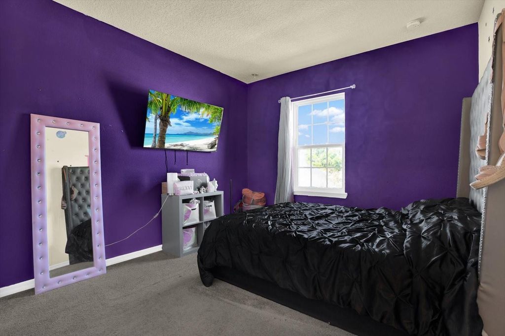 Image 25 of property listing at 9058 SPRUCE CREEK CIRCLE, Riverview, FL 33578