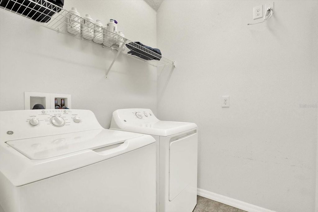 Image 29 of property listing at 9058 SPRUCE CREEK CIRCLE, Riverview, FL 33578