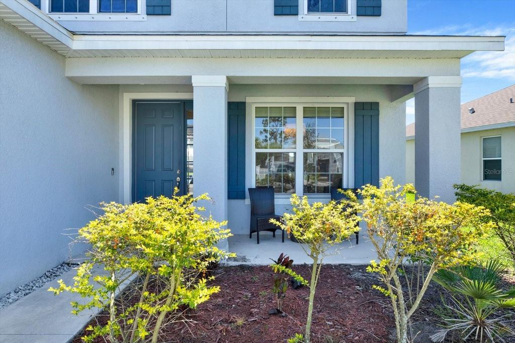 Image 5 of property listing at 9058 SPRUCE CREEK CIRCLE, Riverview, FL 33578