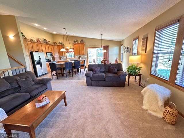 782 31st Street W, Hastings, MN 55033