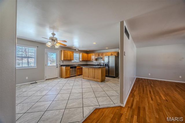 21104 Larson Road, Waynesville, MO 65583