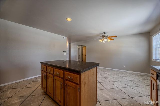 21104 Larson Road, Waynesville, MO 65583