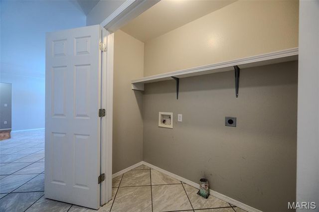 21104 Larson Road, Waynesville, MO 65583