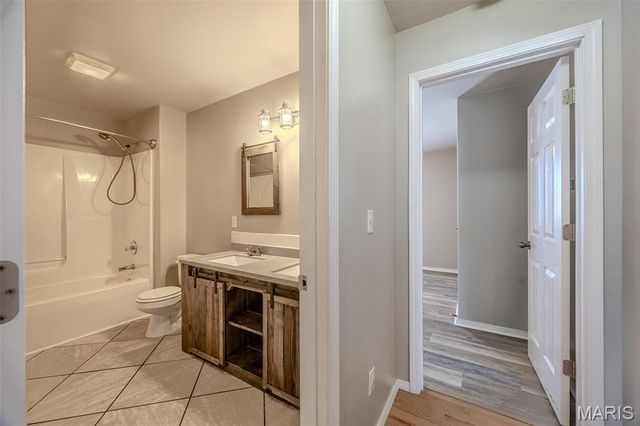 21104 Larson Road, Waynesville, MO 65583