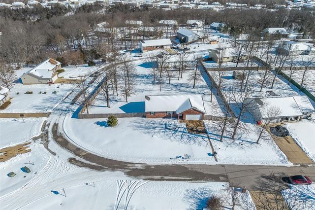 21104 Larson Road, Waynesville, MO 65583