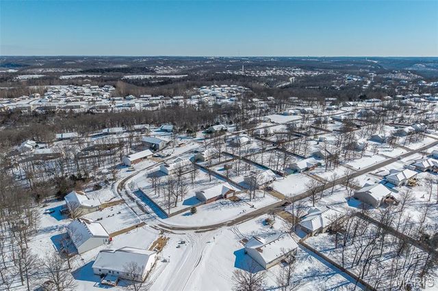 21104 Larson Road, Waynesville, MO 65583