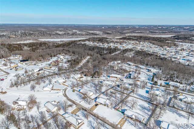 21104 Larson Road, Waynesville, MO 65583