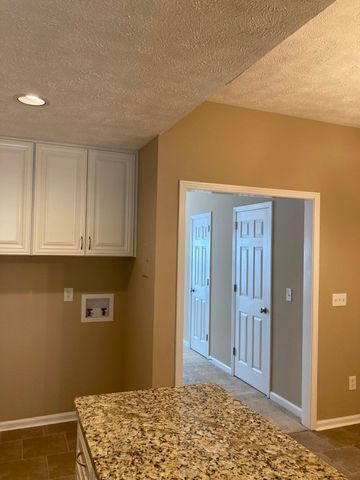 108 Lakebrink Dr, Nashville, TN 37214