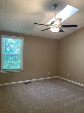 108 Lakebrink Dr, Nashville, TN 37214