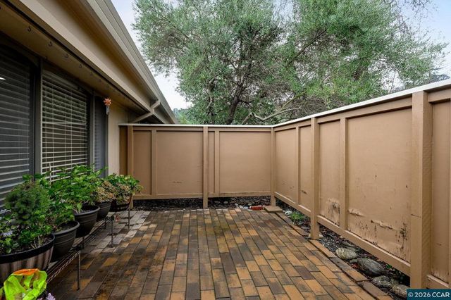 2308 Pine Knoll Dr 2, Walnut Creek, CA 94595