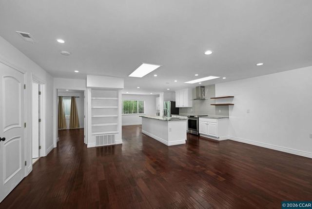 2308 Pine Knoll Dr 2, Walnut Creek, CA 94595