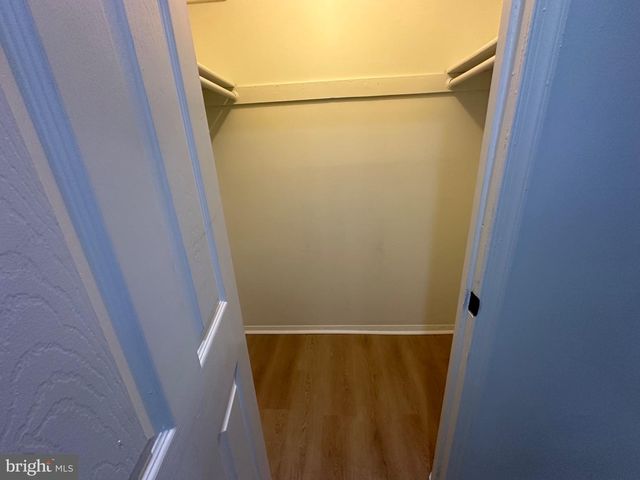 8282 WHITE PINE DR, Manassas Park, VA 20111