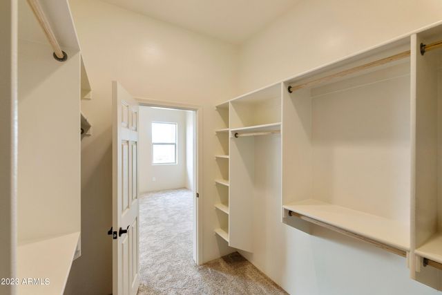 48111 N 7TH Avenue, New River, AZ 85087