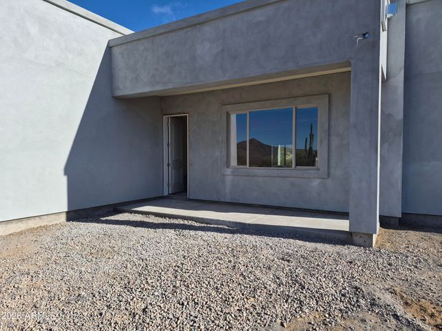 48111 N 7TH Avenue, New River, AZ 85087