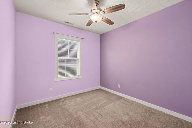 6420 Oak Village Dr, Louisville, KY 40228