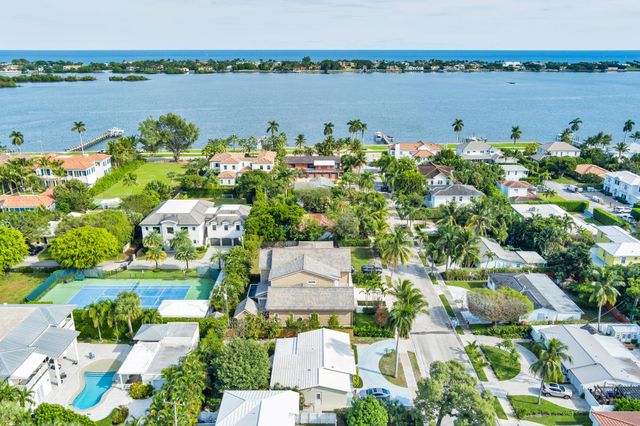 217 Bunker Ranch Road, West Palm Beach, FL 33405