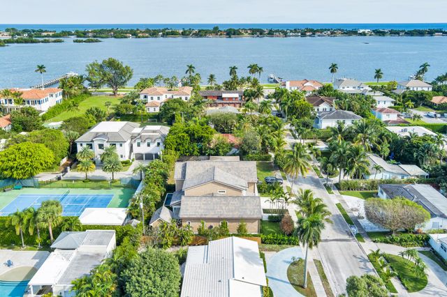 217 Bunker Ranch Road, West Palm Beach, FL 33405