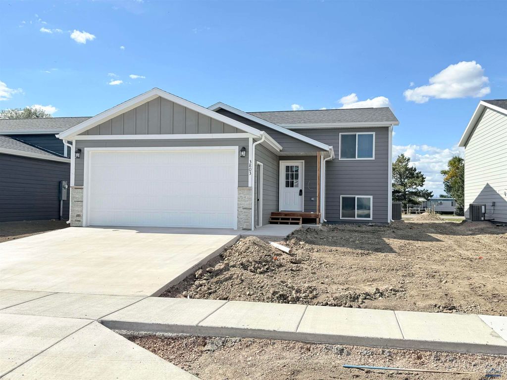3803 HARALSON LN, Rapid City, SD 57703