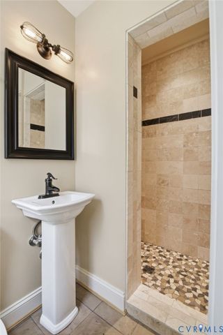 3711 Douglasdale Rd, Richmond, VA 23221